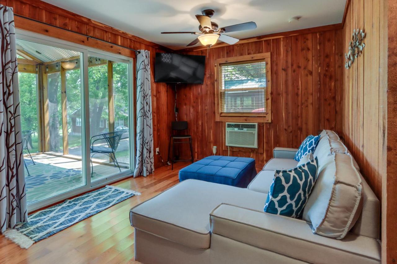 Warsaw Cabin With Sunroom And Lake Access! Экстерьер фото